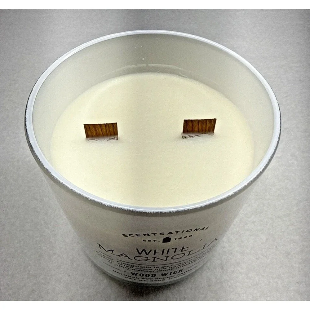 Scentsational White Magnolia Wood Wick Soy Blend Candle 26 oz Wood Lid Jar
